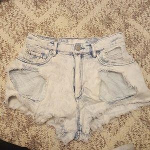 😻 Jean Shorts Size: M 😻